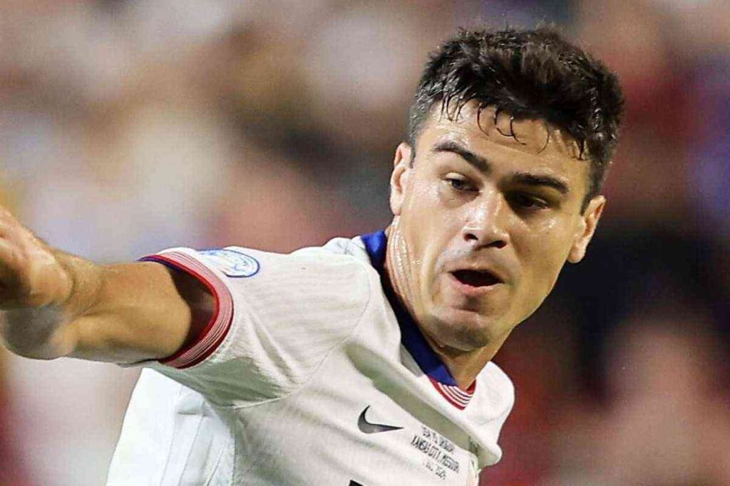 Giovann Reyna con la nazionale statunitense