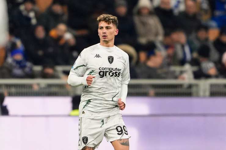 Sebastiano Esposito in partita con l'Empoli