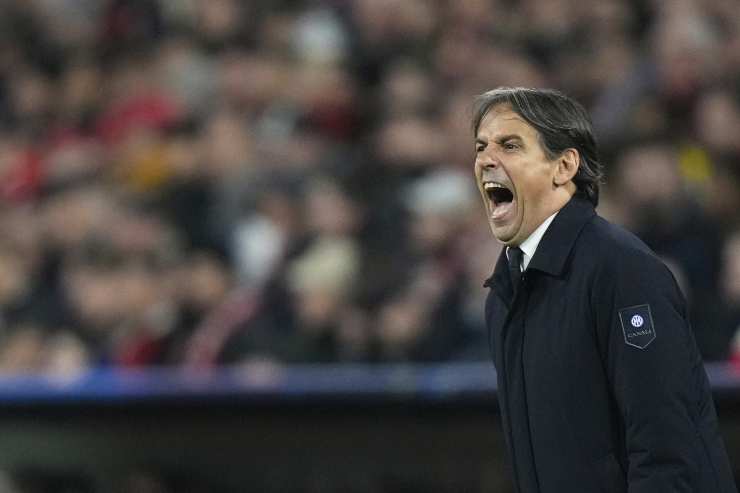Simone Inzaghi durante la sfida