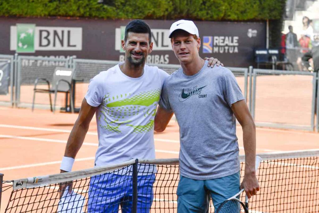 Novak Djokovic insieme a Jannik Sinner