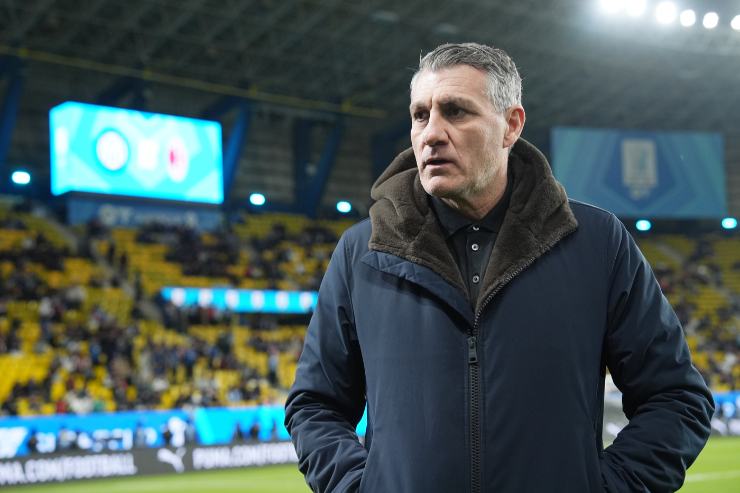 Vieri serio in campo