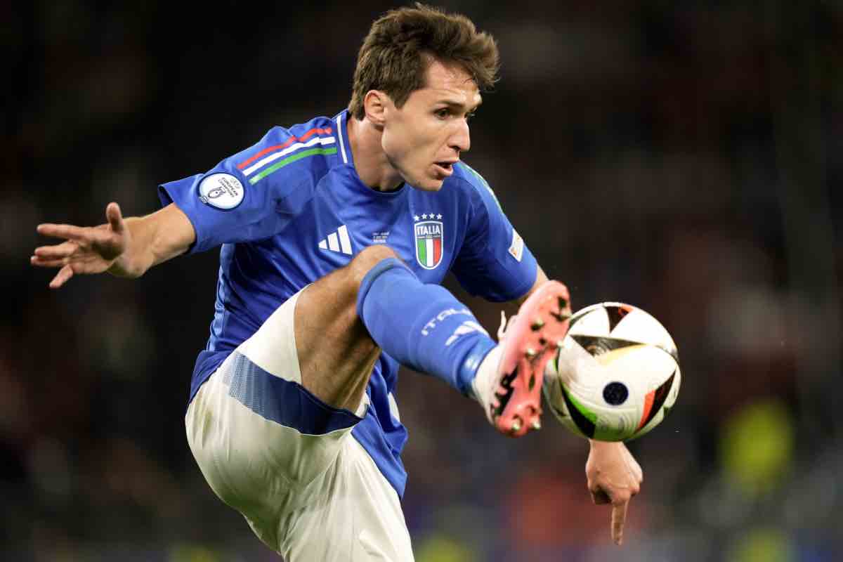 Chiesa controllo il pallone