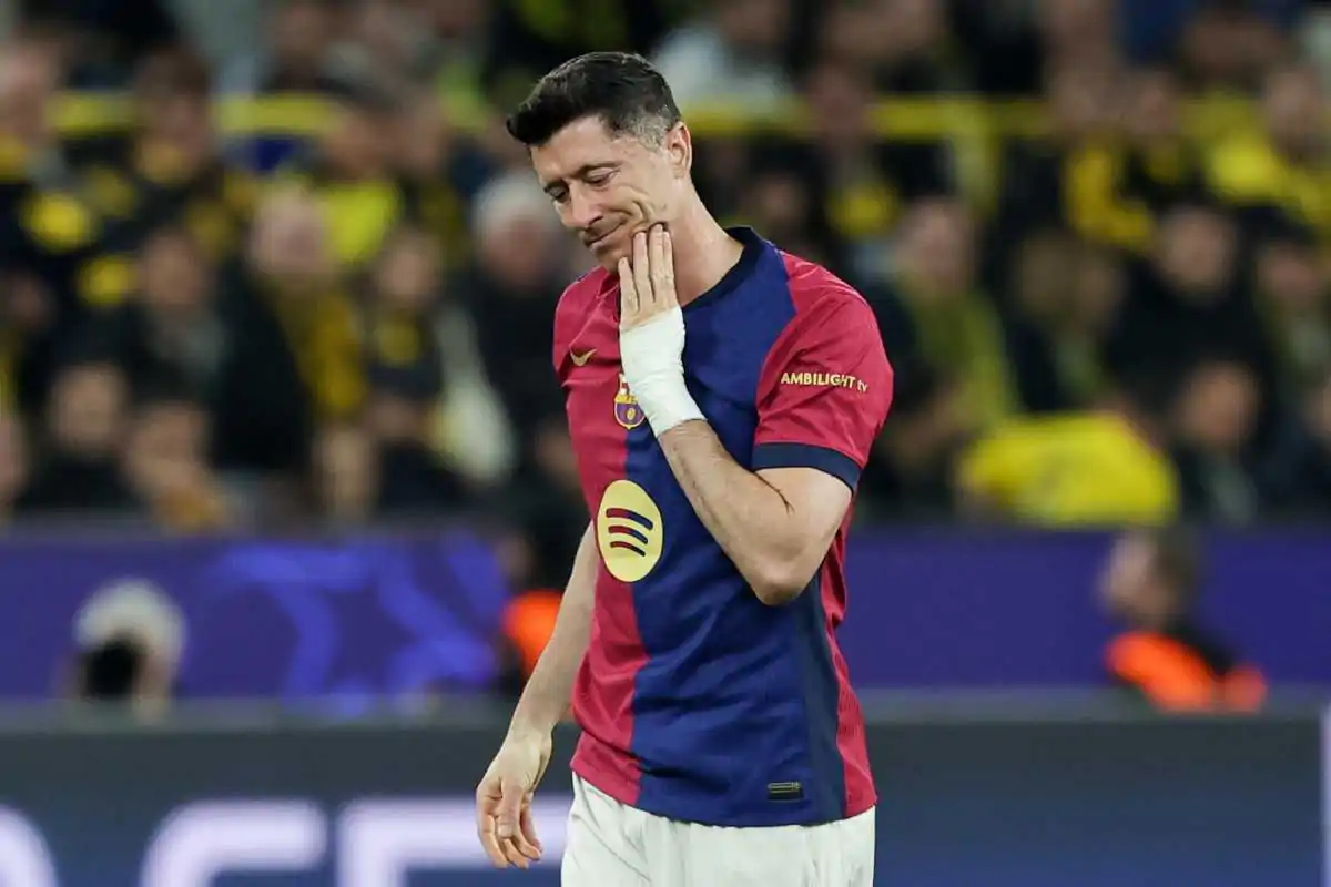 Barcellona in ansia per Lewandowski: ore cruciali per l'attaccante polacco