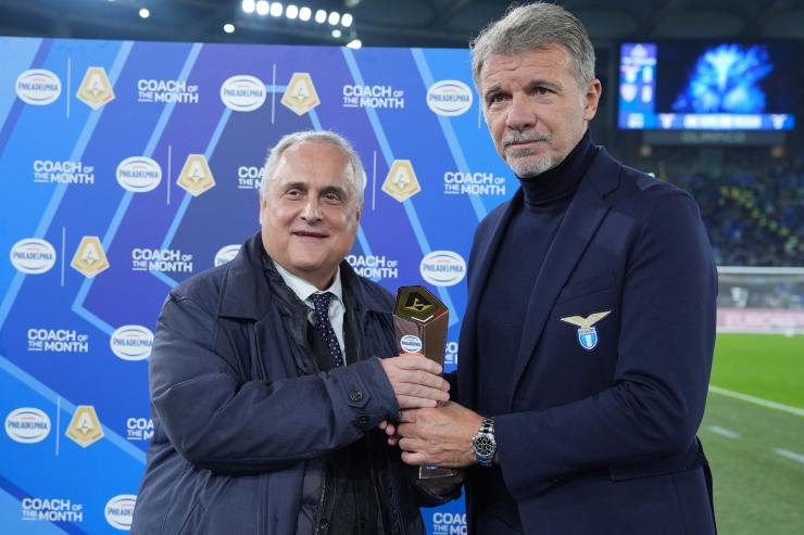 Lotito consegna a Baroni il premio di coach of the month