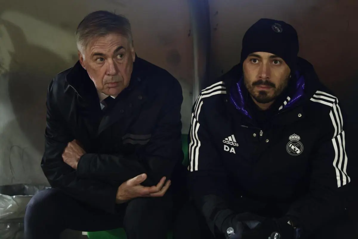 Carlo e Davide Ancelotti in panchina con il Real Madrid