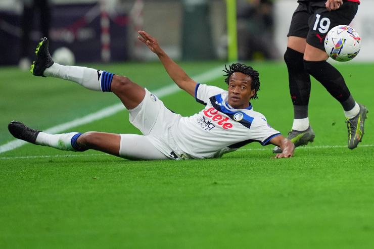 Cuadrado cade in campo
