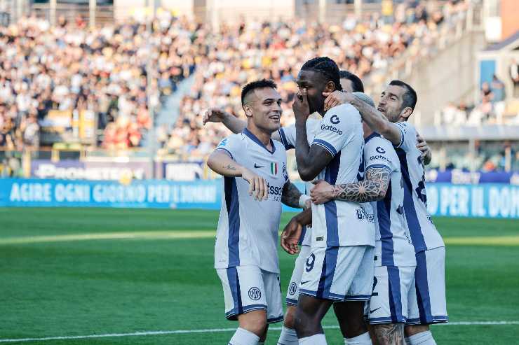 Inter esulta