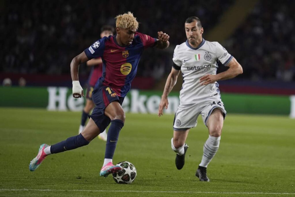 Yamal e Mkhitaryan in azione in Barcellona Inter
