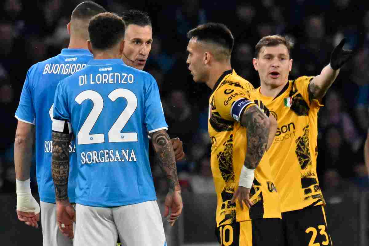 Napoli e Inter, come cambia il calendario: ipotesi spareggio e nuove date per l’ultima giornata Napoli e Inter, come cambia il calendario: ipotesi spareggio e nuove date per l’ultima giornata