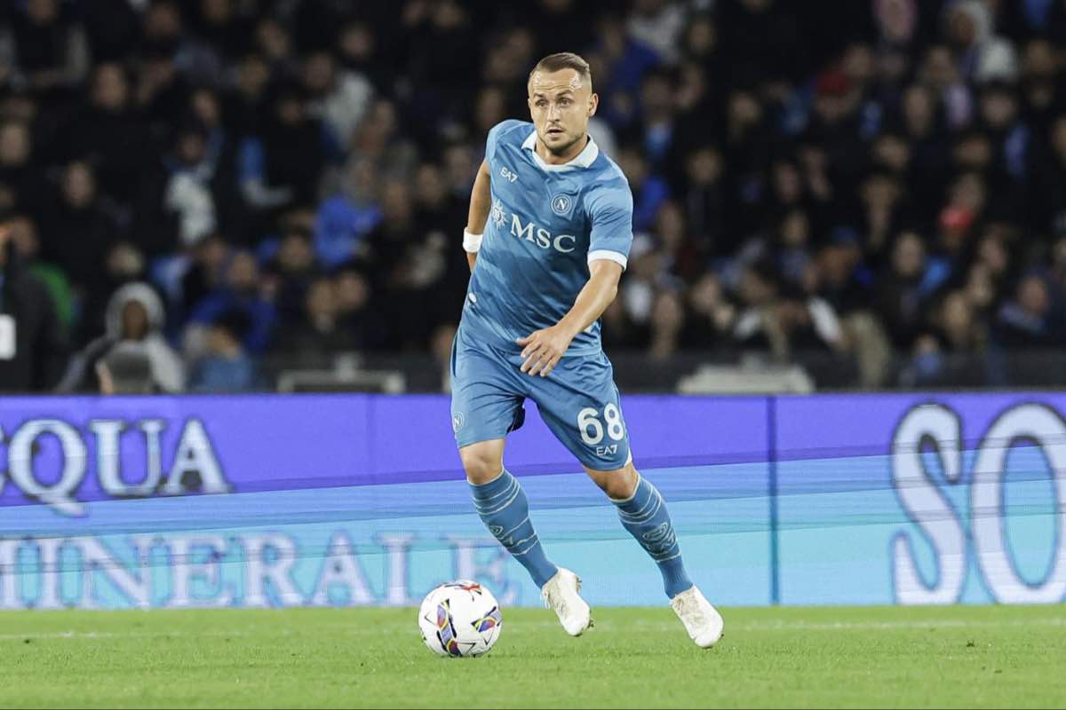 Verso Parma Napoli, Conte deve stringere i denti: un big out per la trasferta Verso Parma Napoli, Conte deve stringere i denti: un big out per la trasferta