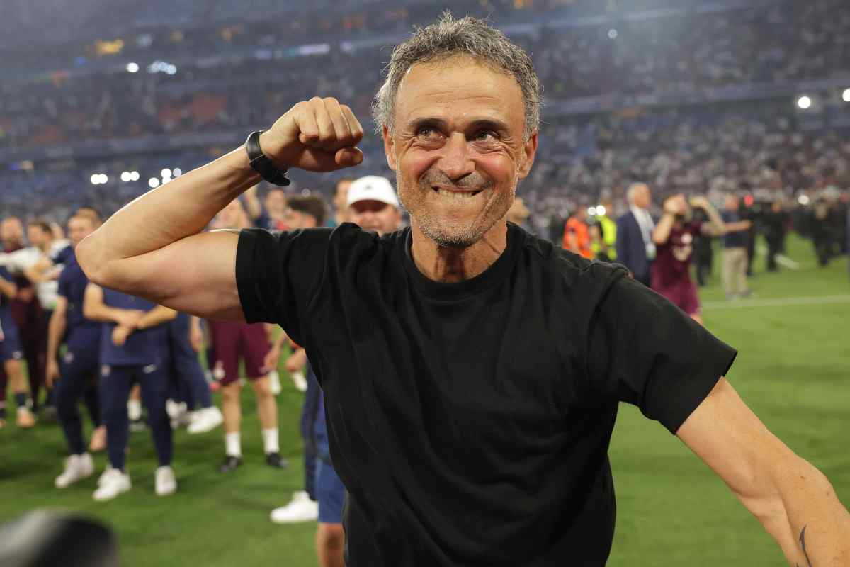 Luis Enrique, il gesto da brividi per sua figlia Xana: si emozionano tutti Luis Enrique, il gesto da brividi per sua figlia Xana: si emozionano tutti