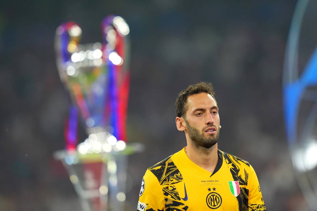 inter calhanoglu 232 gi224 dimenticato offerta da 35 milioni per il sostituto
