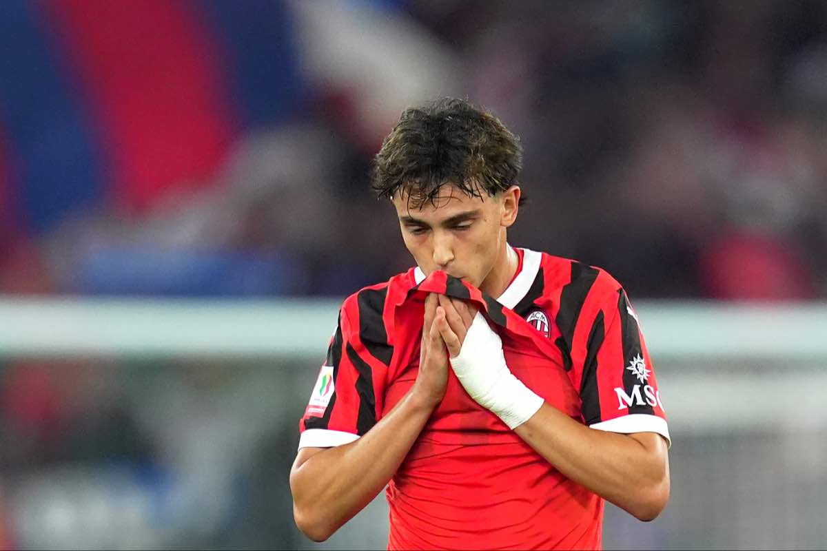 Ex Milan, Joao Felix nella bufera: il gesto che ha scatenato il web Ex Milan, Joao Felix nella bufera: il gesto che ha scatenato il web