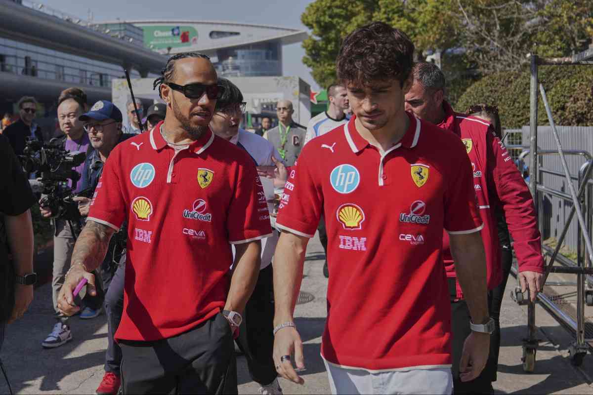 Hamilton e Leclerc, che mazzata pietrificante: la sentenza lascia increduli Hamilton e Leclerc, che mazzata pietrificante: la sentenza lascia increduli