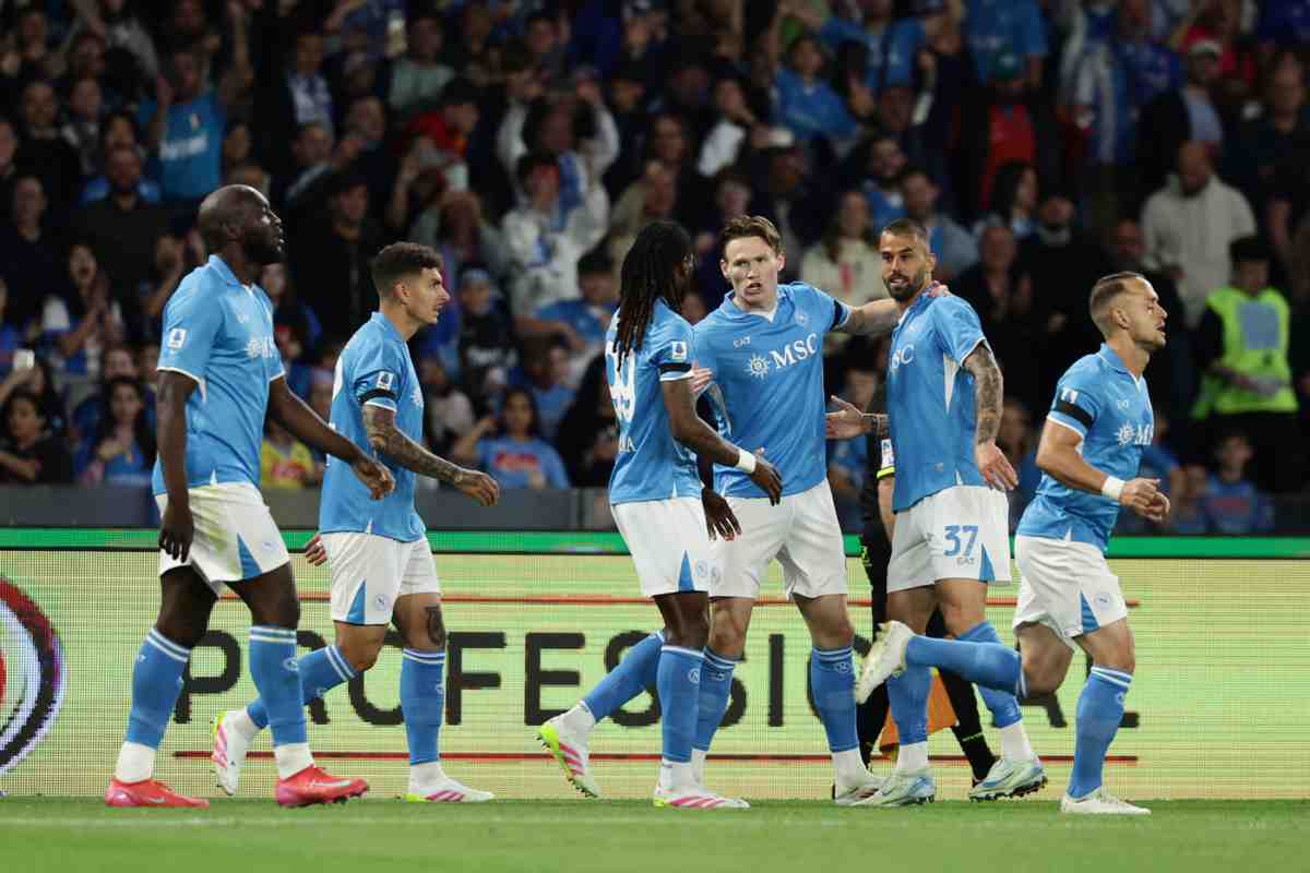 calciomercato napoli arriva la beffa accordo con160il160top160club