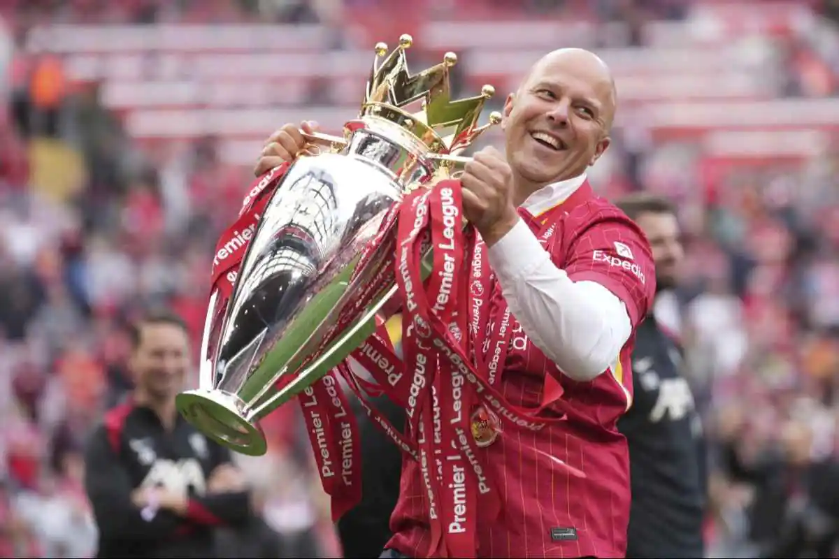 Arne Slot con la Premier League