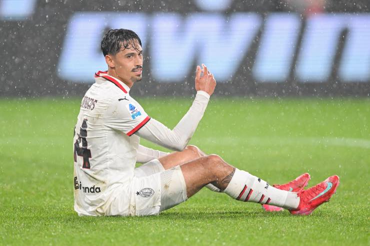 Calciomercato, il Milan saluta il big: scambio e maxi offerta per i rossoneri 