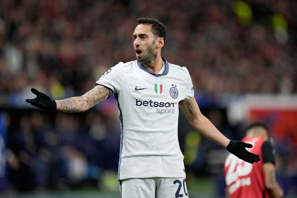 Calhanoglu in campo