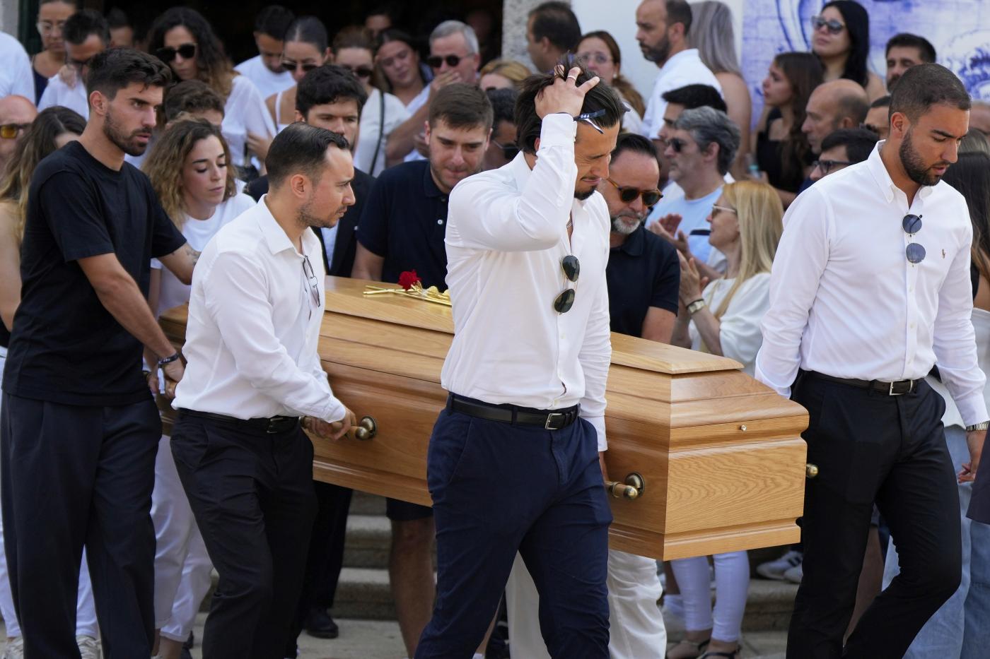 Morte Diogo Jota, il post della moglie a un mese dal matrimonio con il portoghese è da brividi Morte Diogo Jota, il post della moglie a un mese dal matrimonio con il portoghese è da brividi