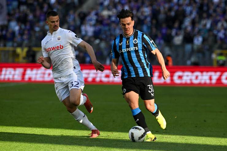 Ardon Jashari in azione con il Bruges