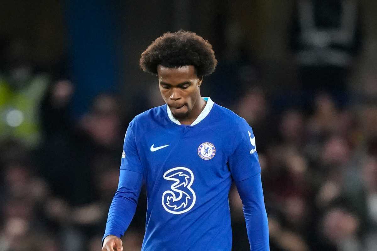 Juve, addio Douglas Luiz: altro centrocampista dalla Premier Juve, addio Douglas Luiz: altro centrocampista dalla Premier