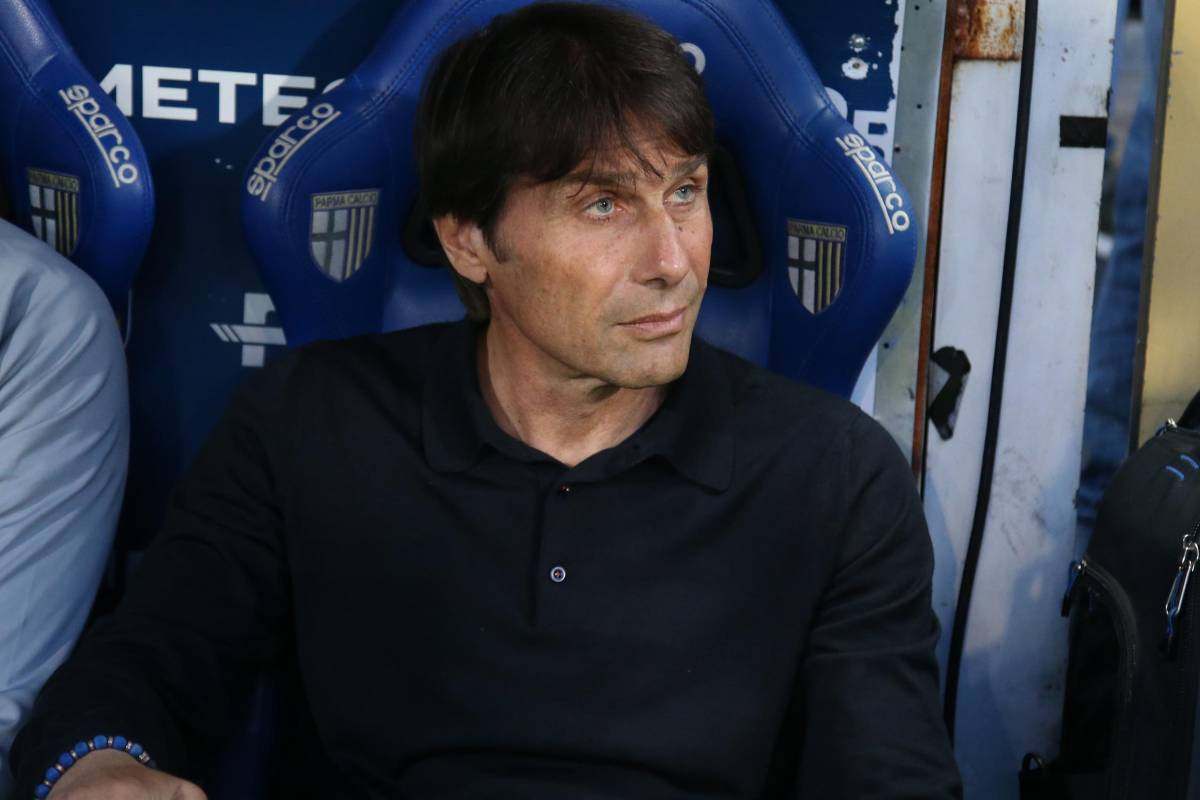 Mercato Napoli, l’affare ora si complica: svelato il reale motivo Mercato Napoli, l’affare ora si complica: svelato il reale motivo