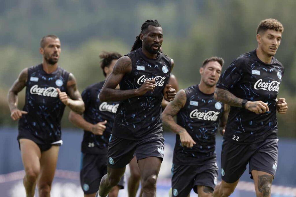 I calciatori del Napoli si allenano