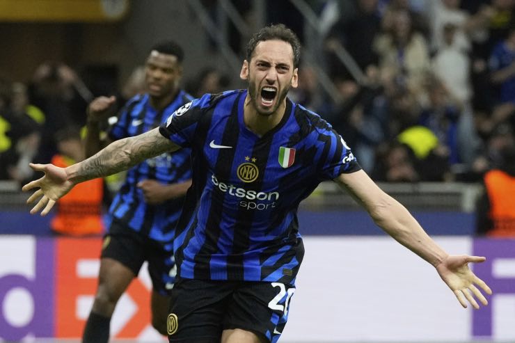 Hakan Calhanoglu