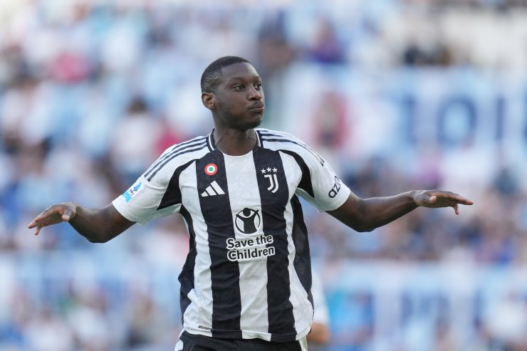 Kolo Muani in campo con la maglia della Juventus