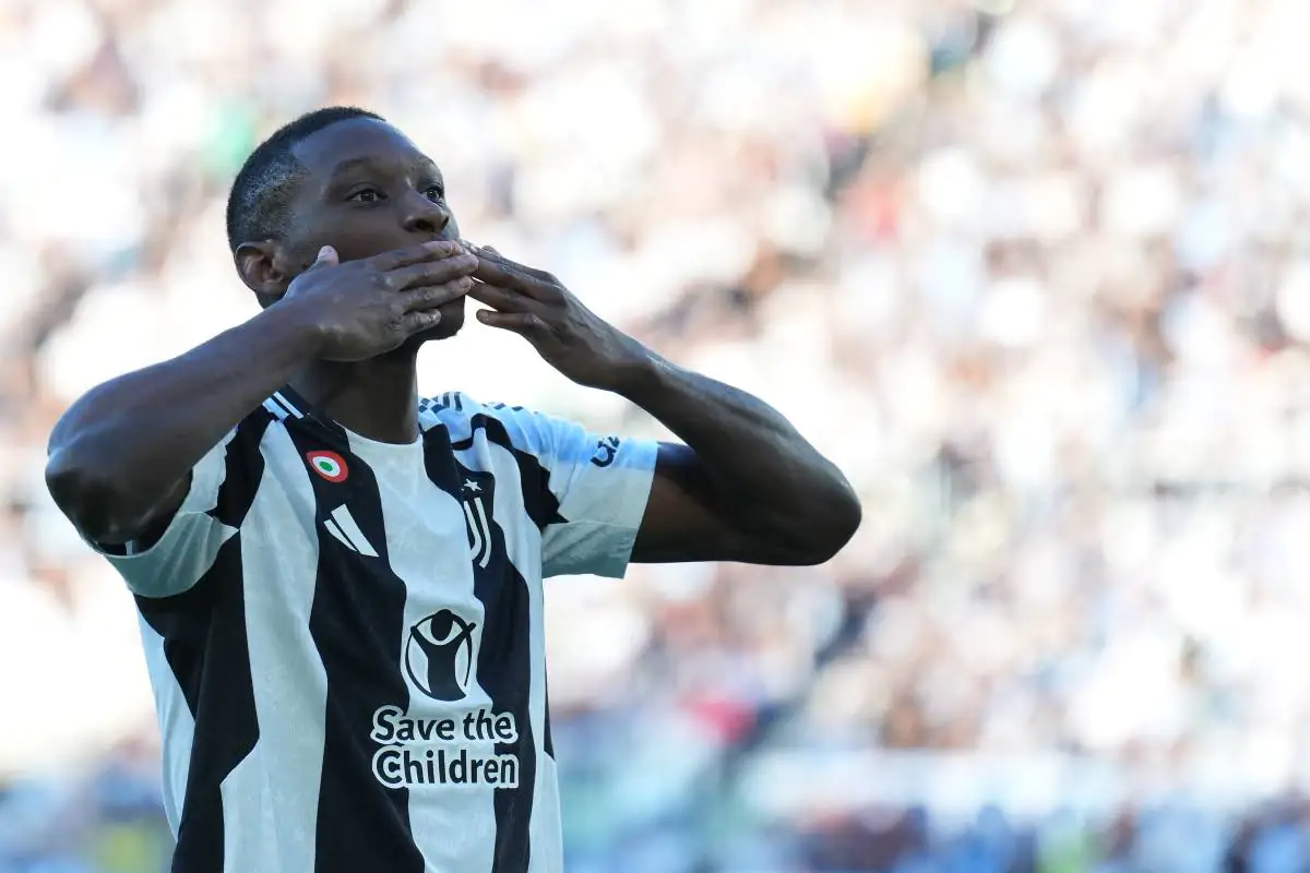 Kolo Muani spinge, la Juve aspetta: c’è un nodo sulla formula