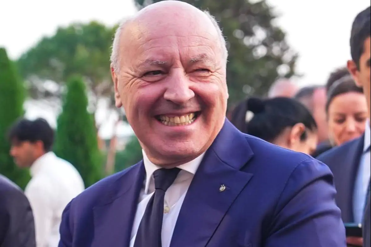 Marotta sorride