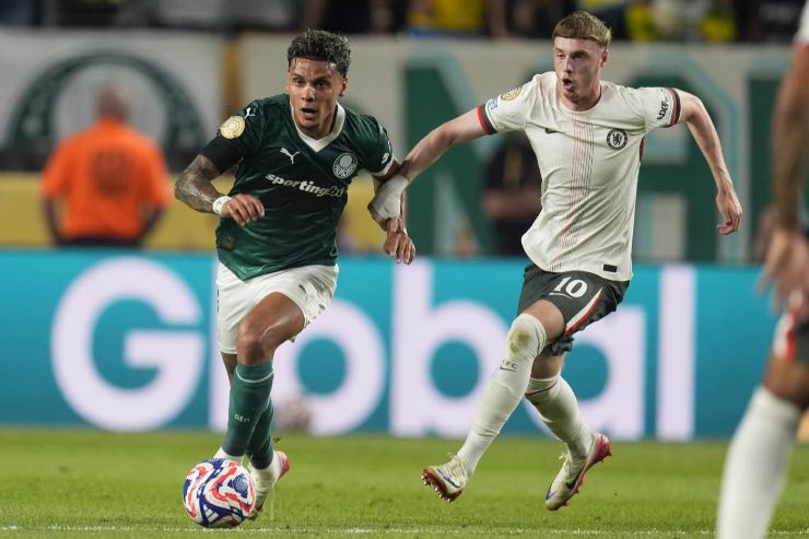 Calciomercato Roma, sfuma l'arrivo del nuovo centrocampista: retroscena decisivo
