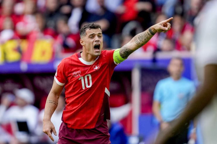 Xhaka con la Svizzera