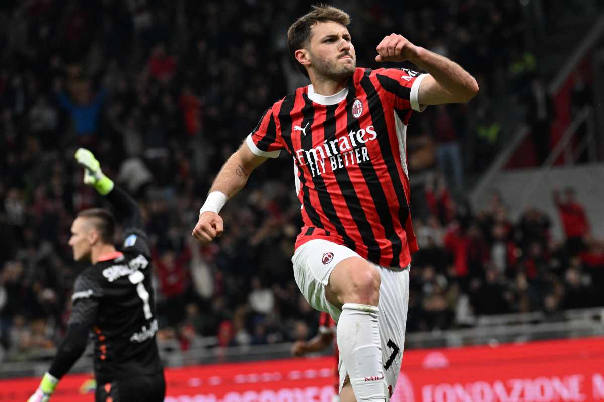 Milan, la rivelazione di Gimenez: lo ha detto davvero, adesso cambia tutto Milan, la rivelazione di Gimenez: lo ha detto davvero, adesso cambia tutto