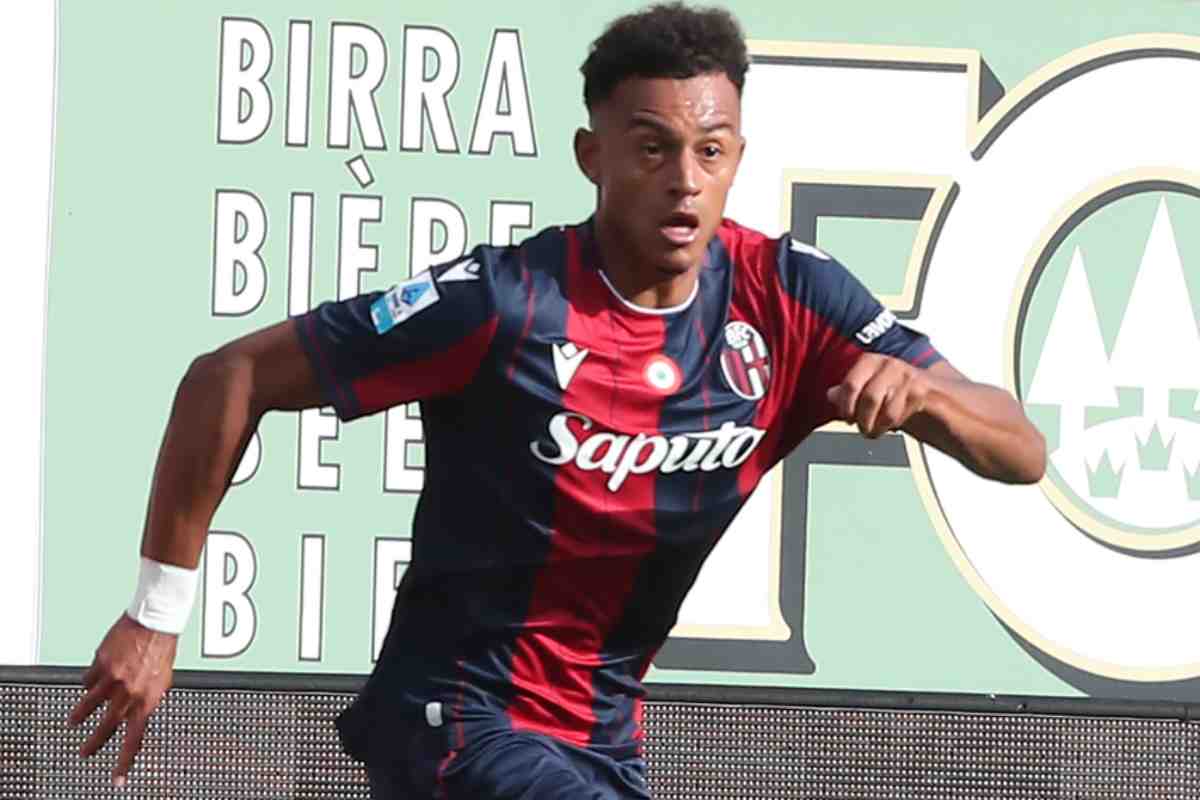 Ndoye con il Bologna
