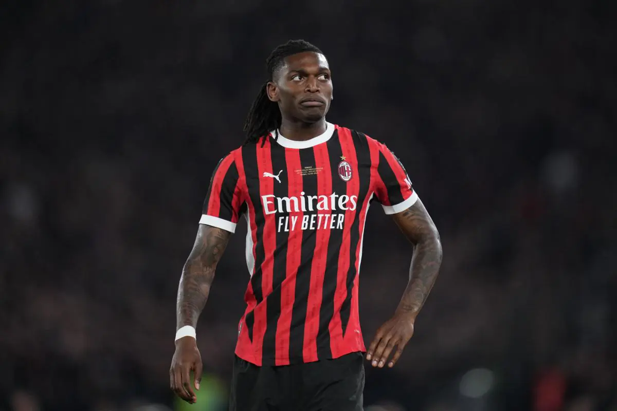 Rafa Leao in campo con il Milan