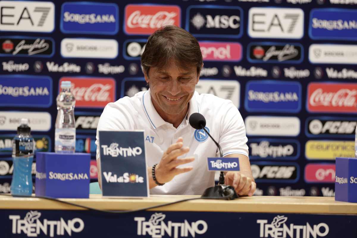 Napoli, un top a centrocampo per Conte: arriva coi soldi di Raspadori Napoli, un top a centrocampo per Conte: arriva coi soldi di Raspadori