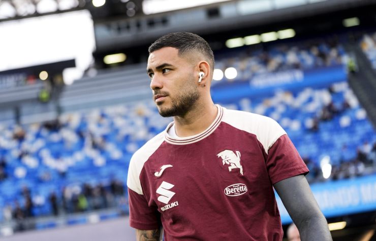 Antonio Sanabria con la maglia del Torino