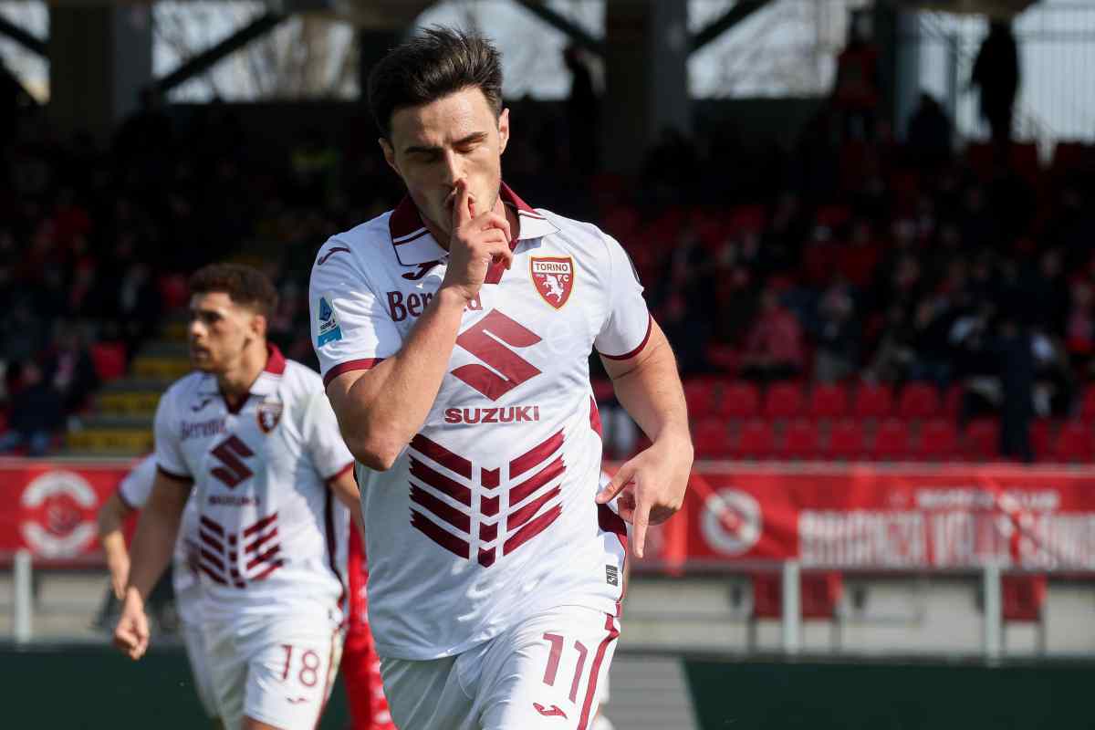Elif Elmas esulta dopo un gol col Torino portando il dito alla bocca