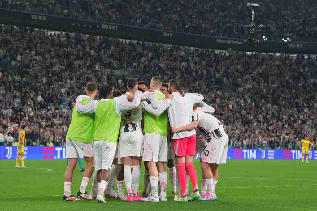 La Juventus esulta dopo un gol all'Allianz Stadium