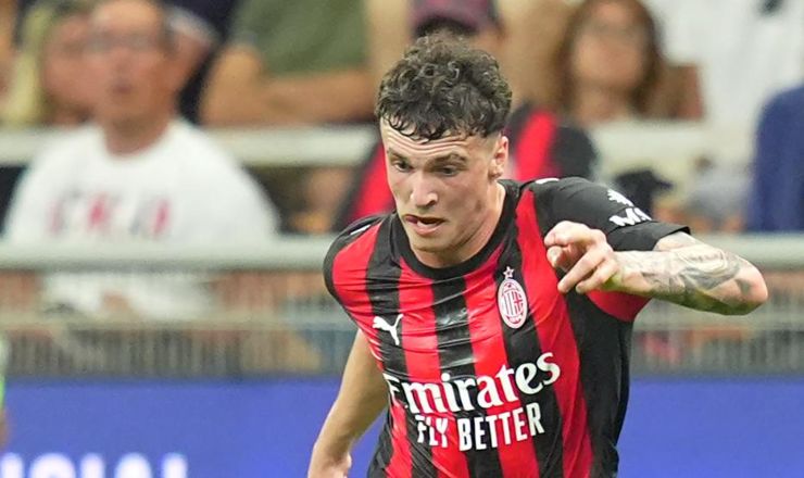 Alex Jimenez in azione con la maglia del Milan.