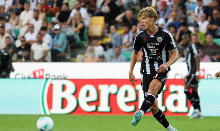 Thomas Kristensen in azione con la maglia dell'Udinese.