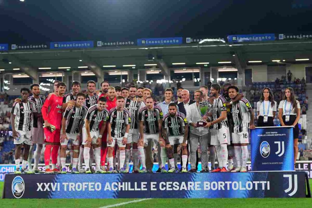 La Juventus al termine dell'amichevole contro l'Atalanta