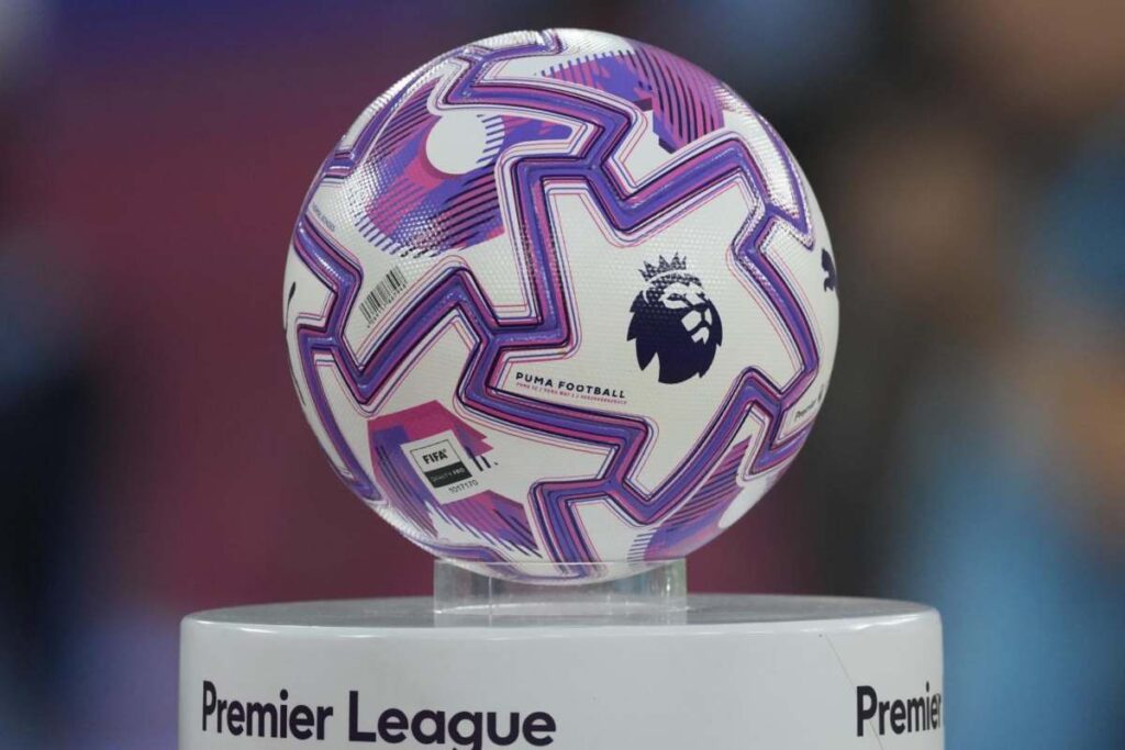 Il pallone della Premier League 2025-2026.