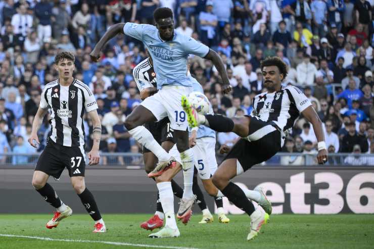 Renato Veiga in campo contro la Lazio