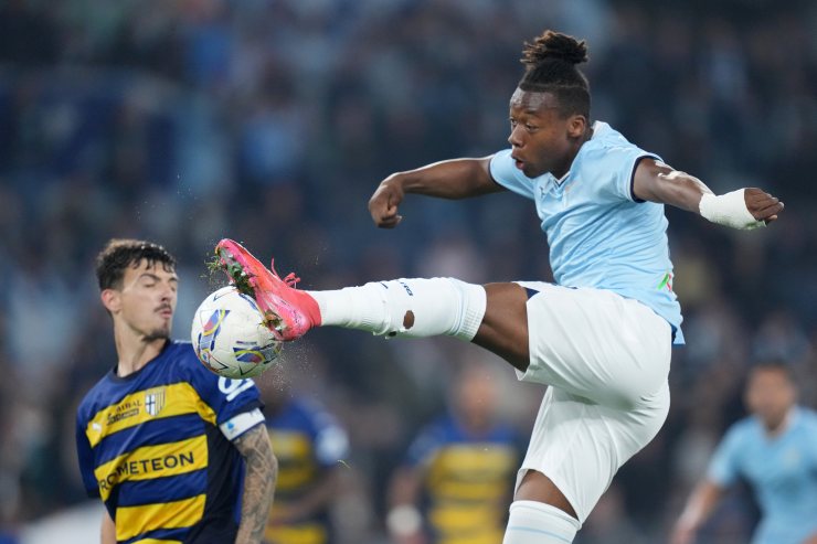 Noslin in campo con la Lazio