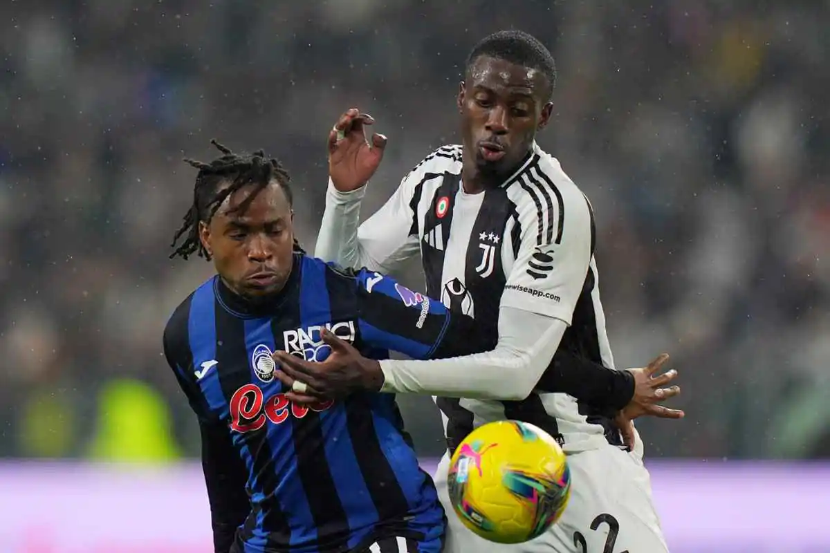 Weah in campo contro l'Atalanta