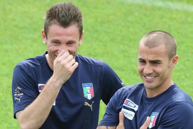 Cassano e Cannavaro scherzano in allenamento con l'Italia