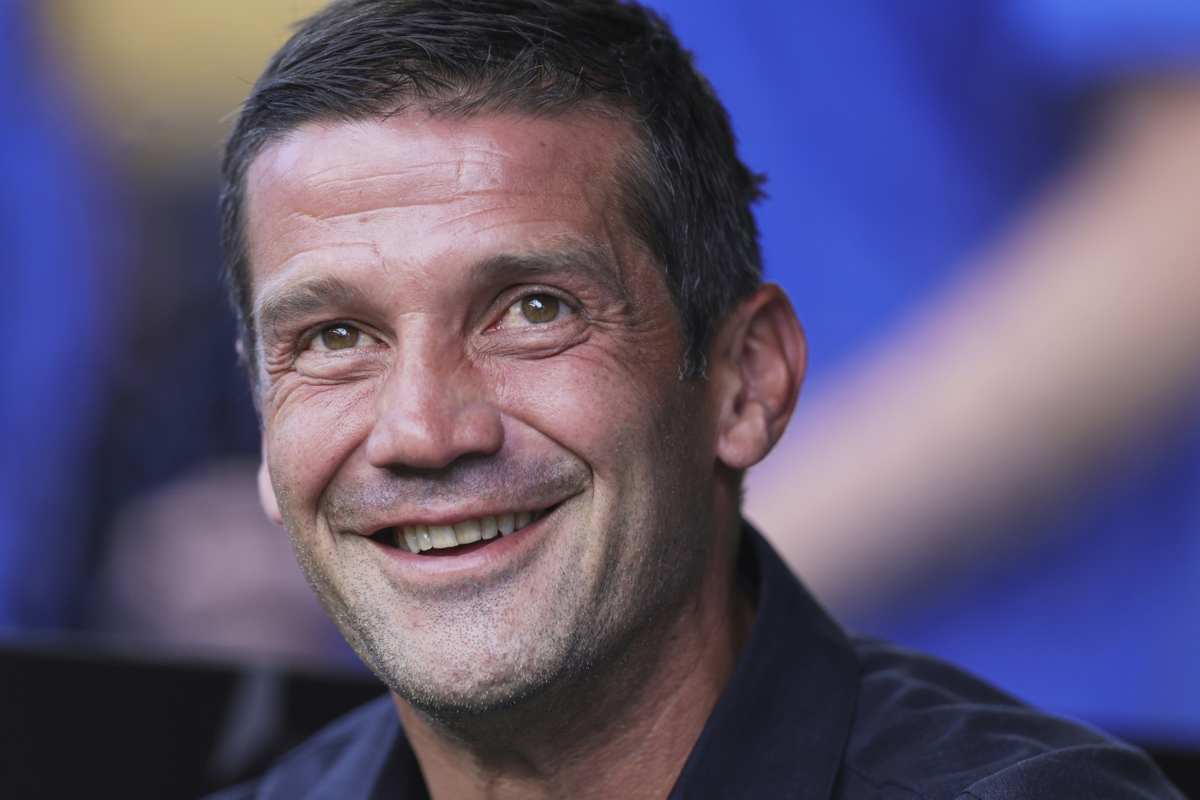 Il totem dell’Inter “compra” il difensore a Chivu: “È una garanzia” Il totem dell’Inter “compra” il difensore a Chivu: “È una garanzia”