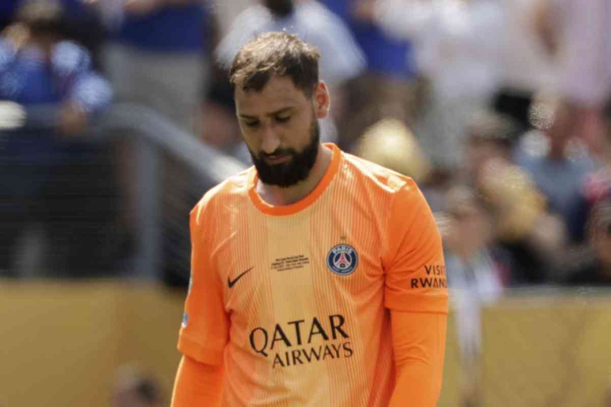 Donnarumma a testa bassa